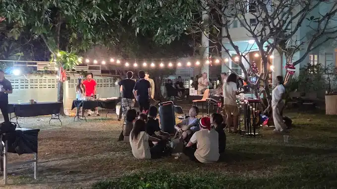 lightning market christmas edition 2025